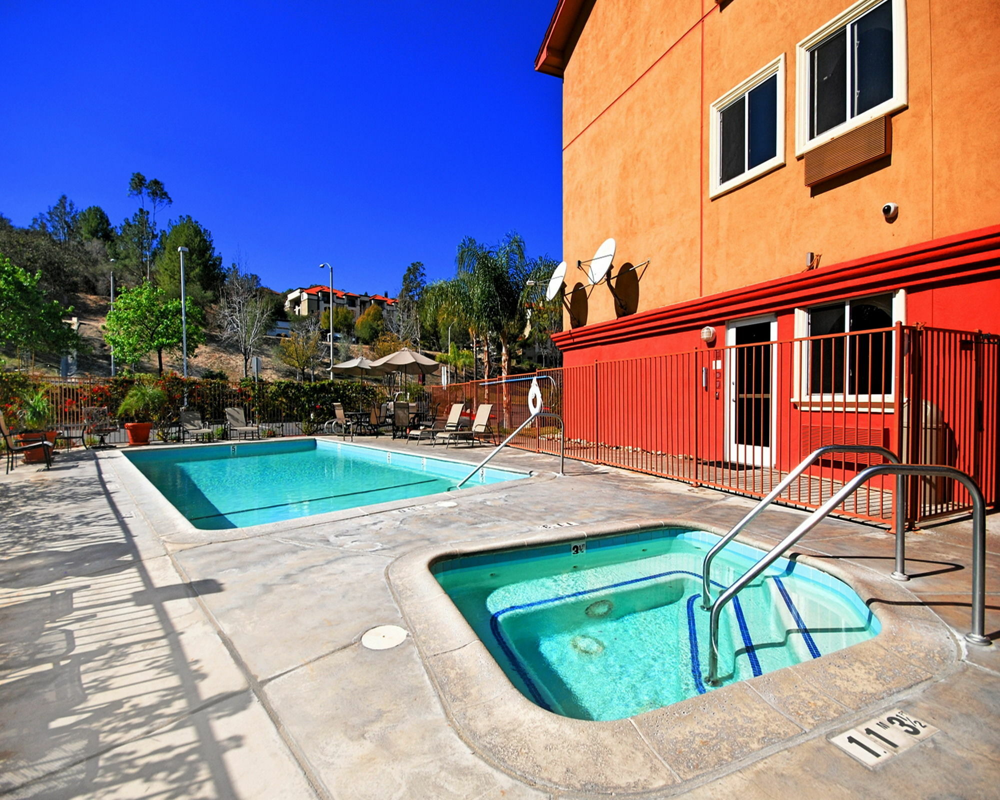 Comfort Suites Near Six Flags Magic Mountain Stevenson Ranch Bagian luar foto